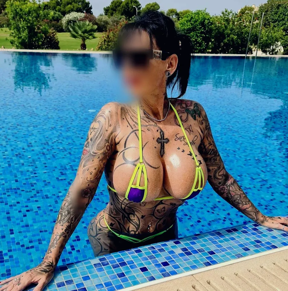 Ramona, 39